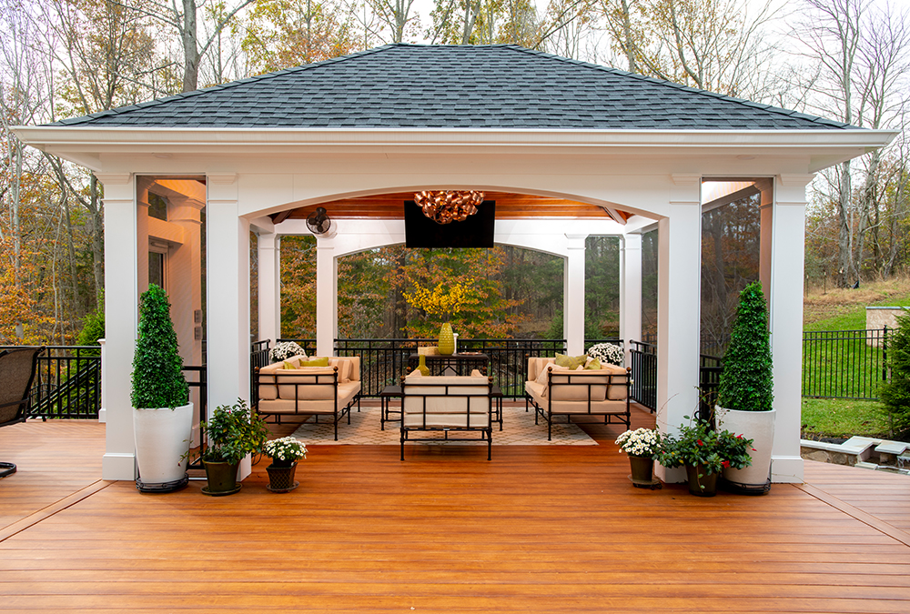 luxurious outdoor sitting area