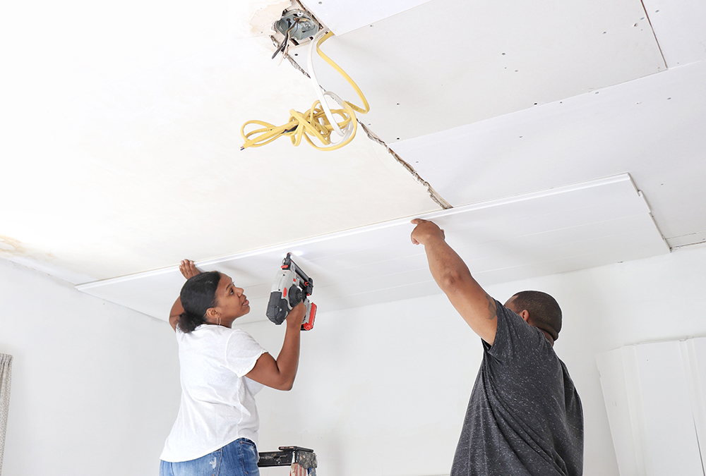 installing ceiling light